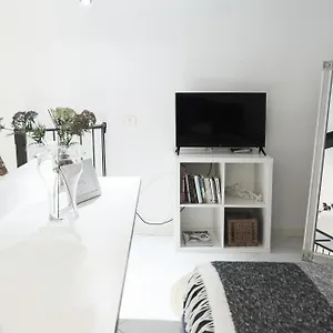 Comecasa Grazioso Loft In Crocetta Near Mangiagalli Appartement